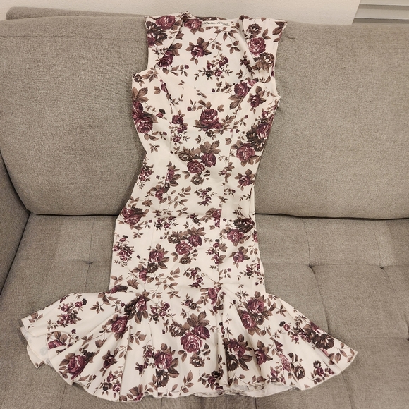 Bettie Page Retro Wiggle Dress Purple Rose Print Sz XS - Picture 4 of 7